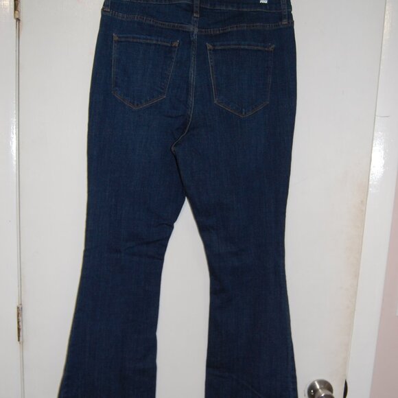 a.n.a. High Rise, Flare Jeans - Picture 7 of 7